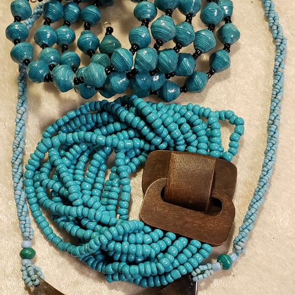 Classic turquoise bracelets and Abalone necklace - Picture 1 of 7